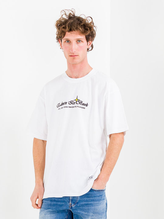 T-shirt White