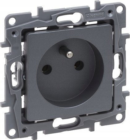 Legrand Niloe Power Socket Gray 1pcs