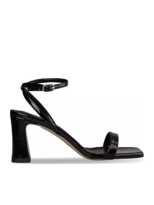 Sandalen aus Lackleder Schwarz