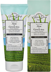 Grace Day Real Fresh Aloe & Green Tea Αφρός Καθαρισμού Προσώπου 180ml