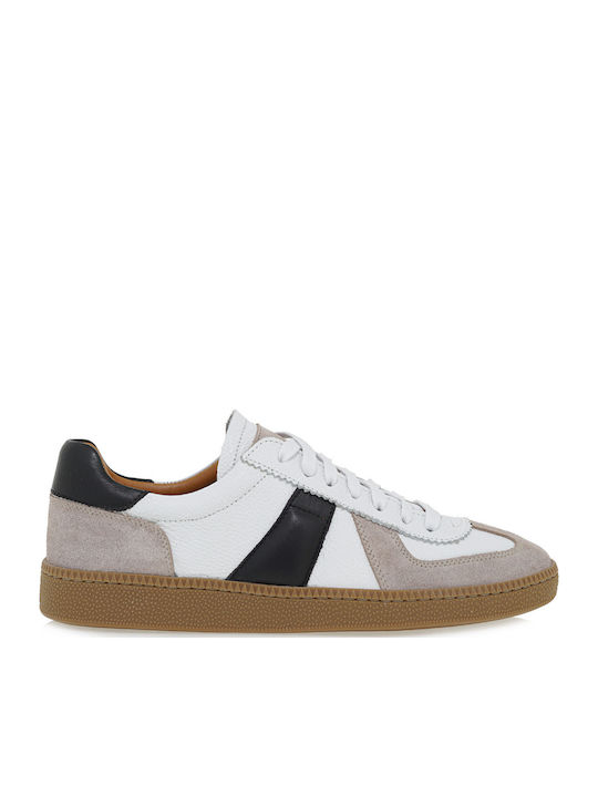 Sneakers White