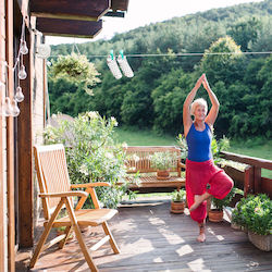 Retractable Clothesline Wire Reel Drying Clothes 12 Meters Long Wall-mounted Hook Anchor Screws