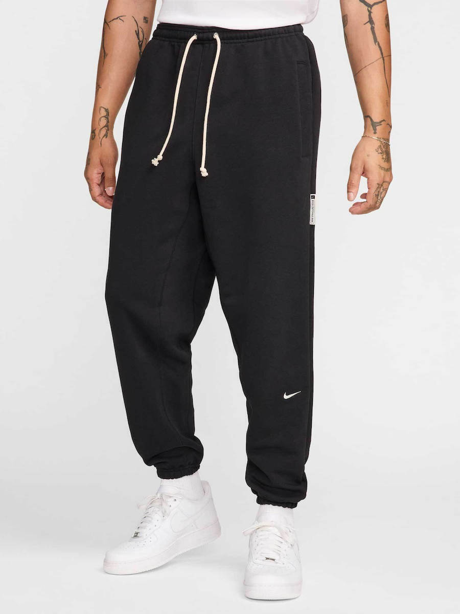 Nike Standard Issue Jogginghose Dri-Fit mit Gummizug Black FZ0224