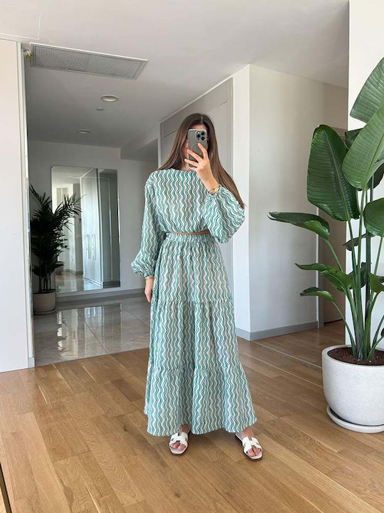 Turquoise-white