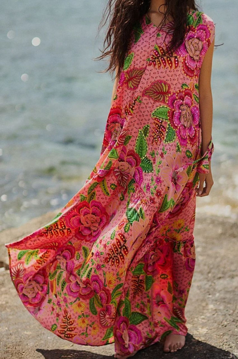 bsb maxi dress Maxi dress with a built-in scarf - Gold label