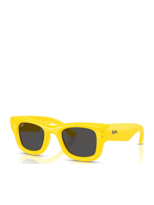Ray Ban Wayfarer Unisex Sunglasses with Yellow Horn-Rimmed Frame and Black Lens Rb4940 6830/87