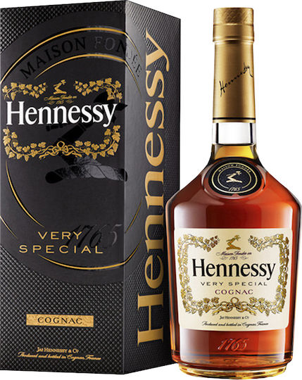 Hennessy V.s Подаръчна Кутия Коняк 700ml