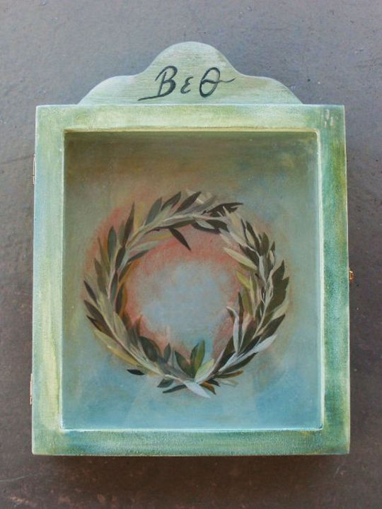 Artifact Στεφανοθήκη Ορθογώνια Ξύλινη Μπρούτζινη 30x25εκ.