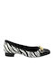 Pointed Toe Heels Made of Patent Leather with Low Heel White