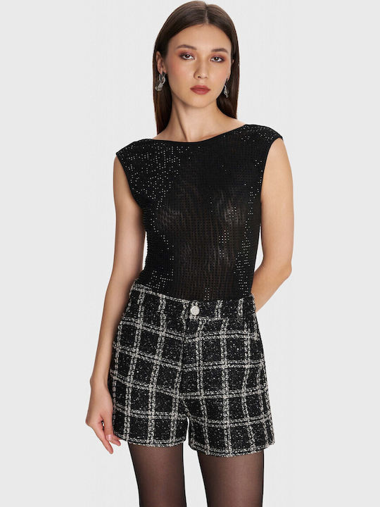 8921865-BLACK
