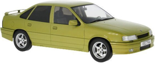 Макет Автомобил Opel Vectra A 2000 Златист 1:18 MCG