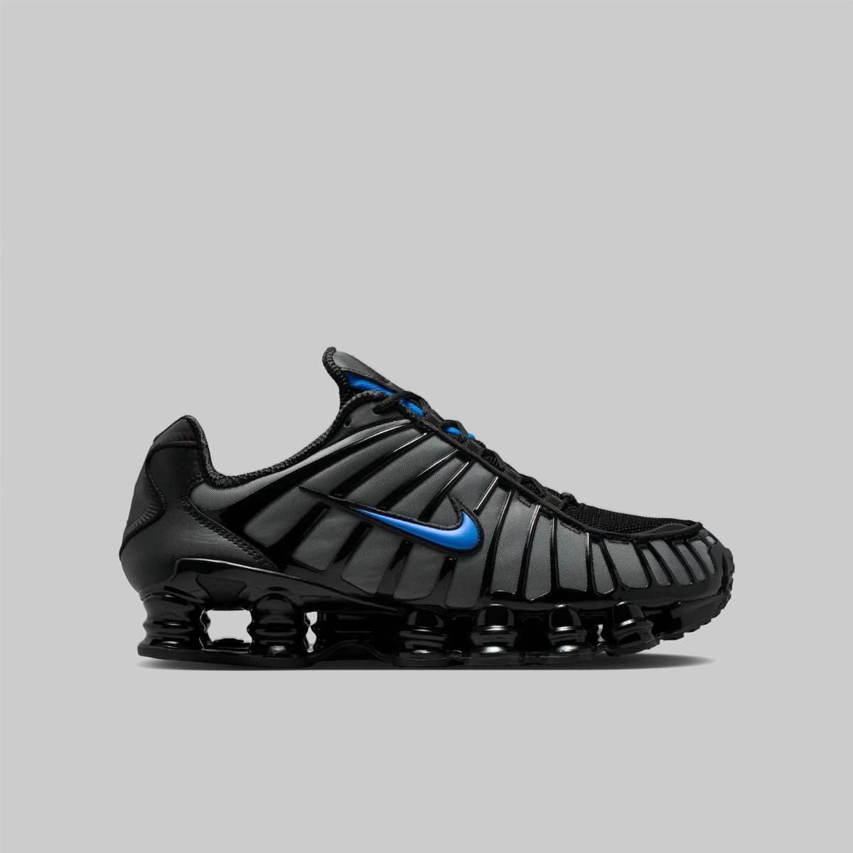 mens nike shox canada