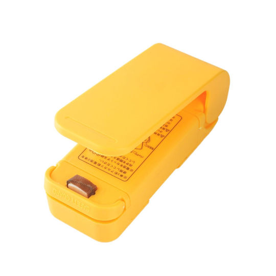Mini Mașină de Sigilare a Pungilor cu Baterie Alista Home Sigilare Termică Spate Magnetică Portabilă 9.7x3 Cm Galbenă