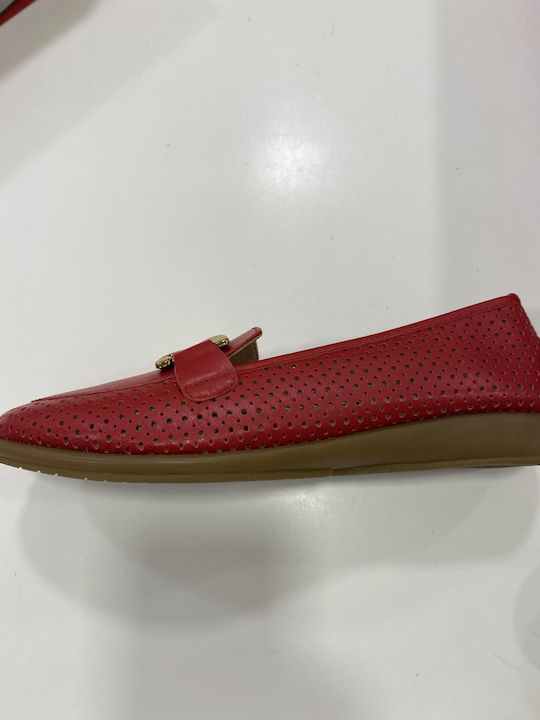 Leather Women's Moccasins in Red Colour