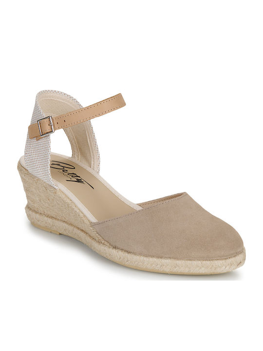 Betty London Cassie Damenplattformen Beige