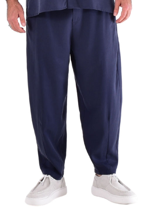 Trousers in Loose Fit Blue