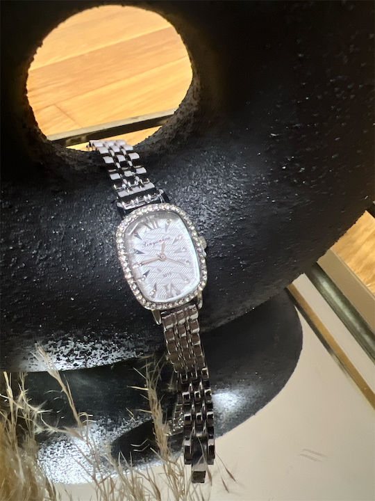 Xinyunkou Womens Watch 30mm Battery With Silver Metal Bracelet