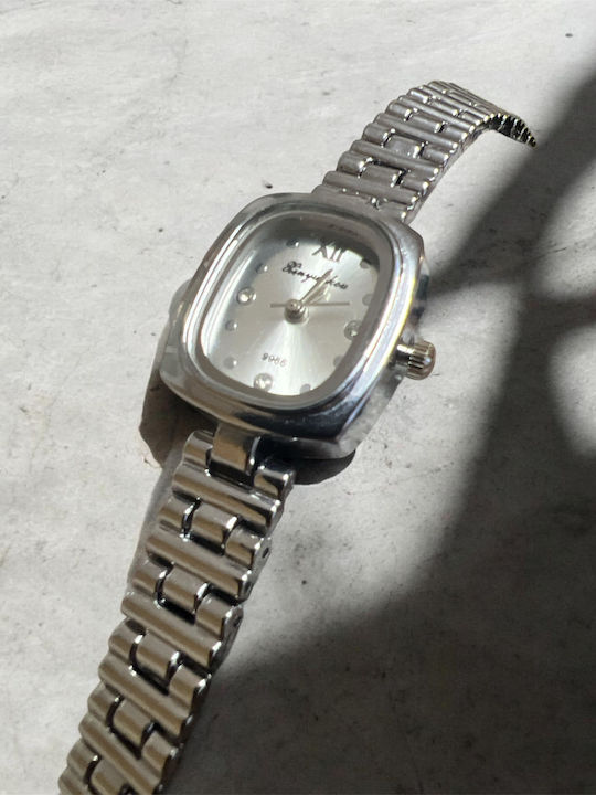 Xinyunkou Womens Watch 24mm Battery With Silver Metal Bracelet