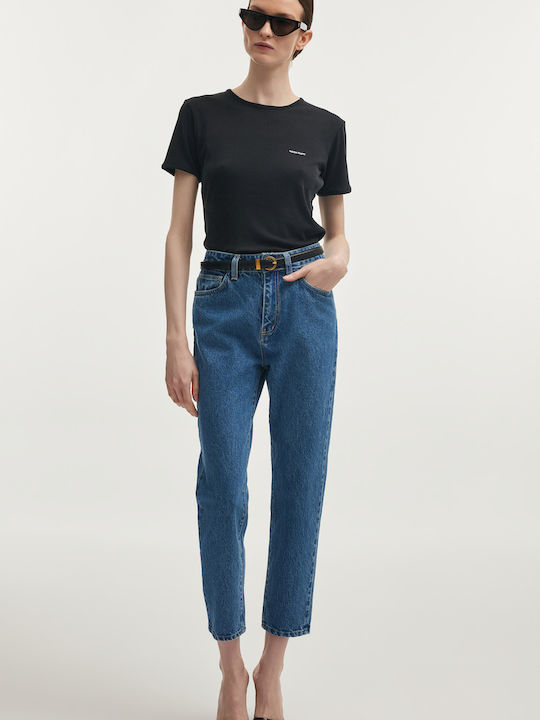 Women's Jean Pants in Straight Leg Style