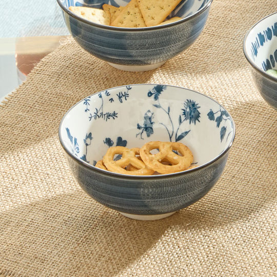 Round Porcelain Blue Serving Bowl with Diameter 15.5cm