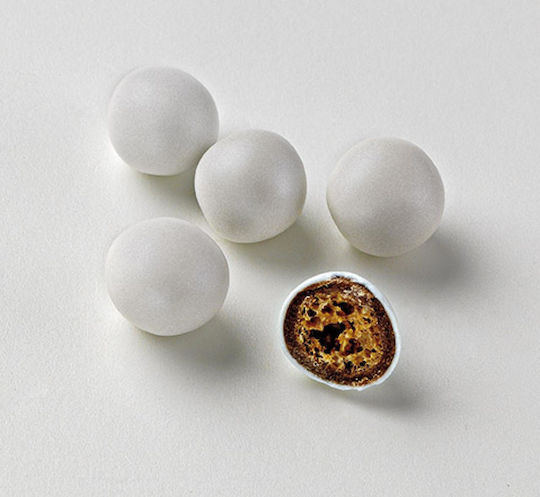 Crispy Wedding Christening Sugared Almonds in Round Shape with White Chocolate Flavour White 3500gr
