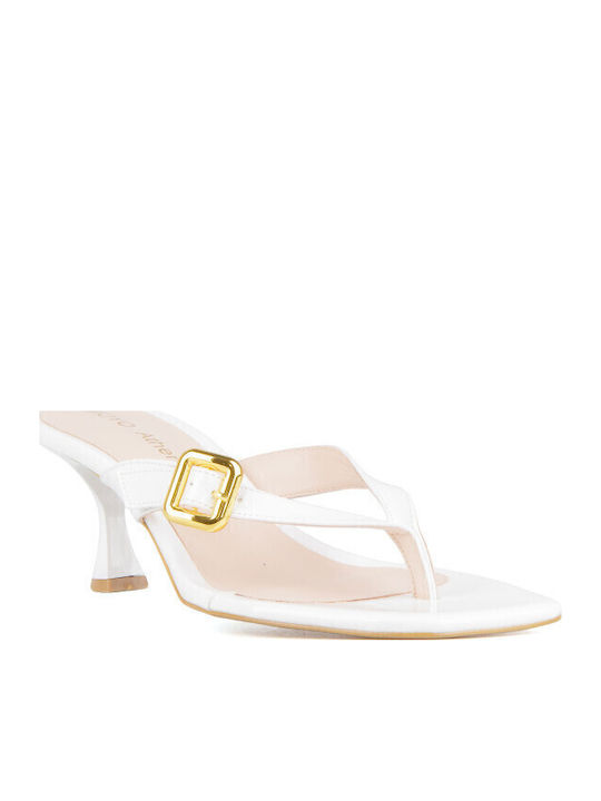 Damen Sandalen aus Lackleder Weiße