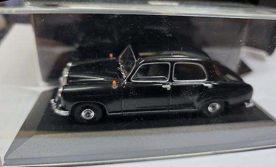 1/43 Mercedes Benz 180 1953-57 Black