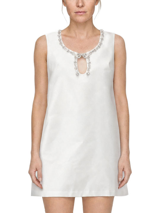 C. Manolo Рокля Бяла