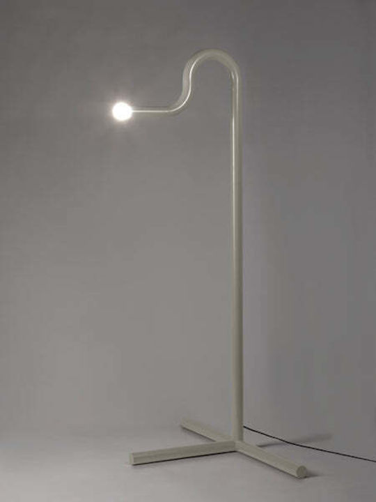 Serax Stehlampe Höhe 167cm Weiß Serax Stehlampe Höhe 167cm Weiß