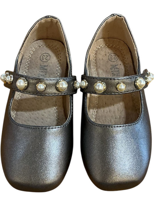 Kids Pumps & Ballerinas With Hoop & Loop Closure Silver