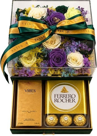 Premium Luxury Set 11 Cryogenated Roses Louis Varel Vibes 100 Ml Perfume Ferrero Rocher Pralines In A Green Velvet Square Box Drawer Plexiglass
