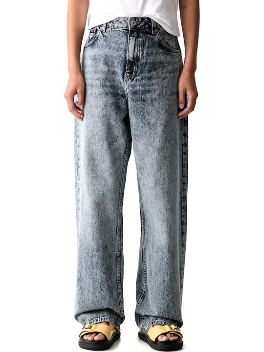 Women's Jean Pants in Loose Fit