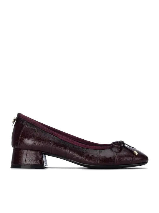 Leder Pumps mit Niedrigem Absatz Burgundisch