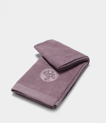 Manduka Fitnesshandtuch Hand Doppelstrick Mikrofaser Equa Hot Hand Yoga Towel Elderberry Maße 41cm X 67cm Gewicht 200 G