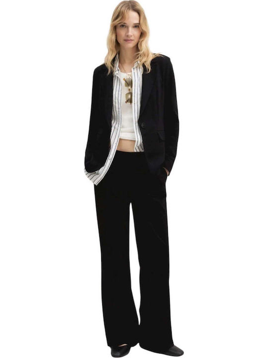 Women's Fabric Trousers in a Straight Leg Style Black