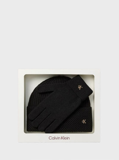 Women's Knitted Beanie in Black
