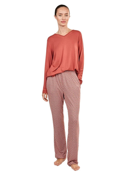 Gisela Winter Women's Red Pyjama Set