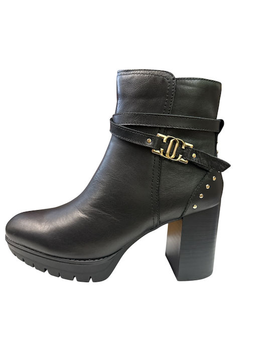 Carmela Footwear