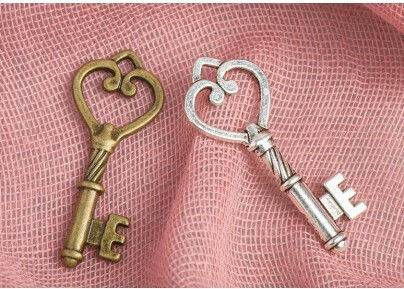 Giannopoulos Silver Metal Key Lucky Charm